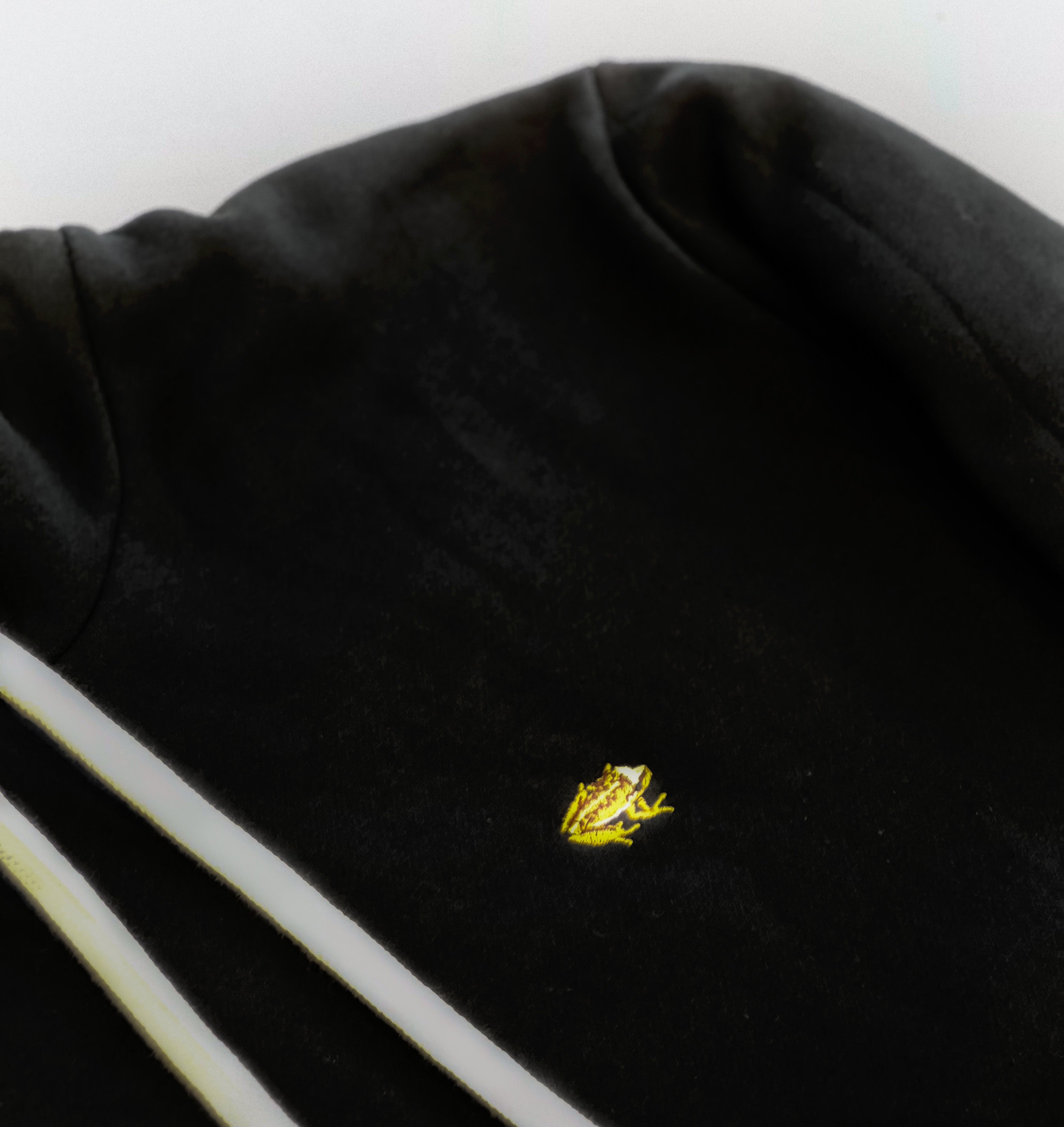 Black Qo-Qí Hoodie