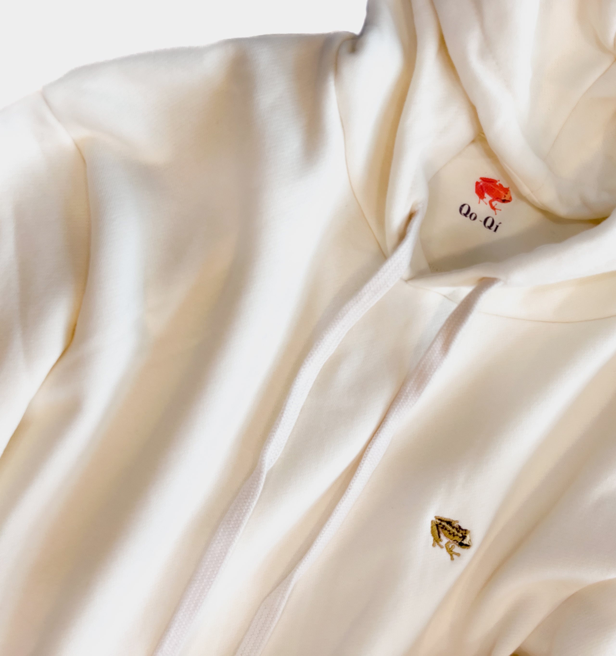 White Qo-Qí Hoodie